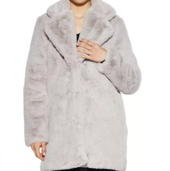 ⭐ HP ⭐ Apparis Soft and Warm Cloud Gray Teddy Coat - Picture 2 of 8